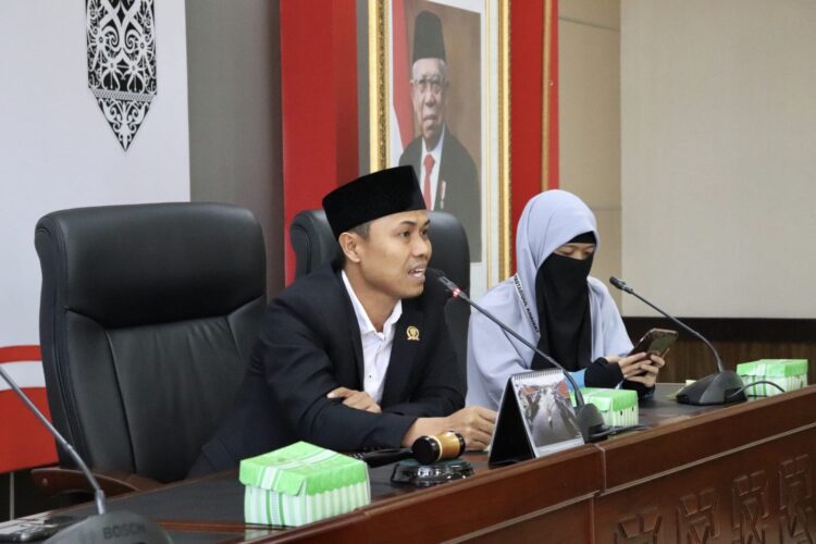 Pelajar SMA Fastabiqul Khairat Samarinda Lakukan Kunjungan Edukasi Ke DPRD Kaltim