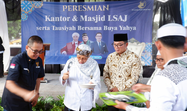 Kisah Inspiratif dari Balaraja: Arie Triyono dan Ridwan Kamil Bersatu dalam Peternakan Terintegrasi