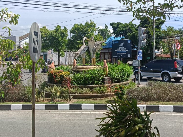 Basri Ingin Ganti Tugu Kuntul Perak di Simpang Al-Hijrah jadi Tugu Adipura Kencana