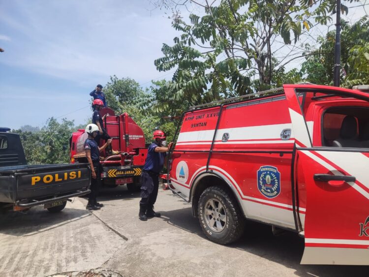 Kebakaran Lahan Terjadi di Kanaan, BPBD dan Damkar Masih Berjibaku