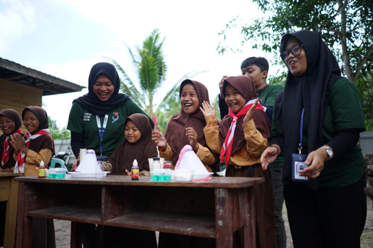 Membangun Negeri Bersama Badak LNG Melalui Badak Education Fair (BE-FAIR)