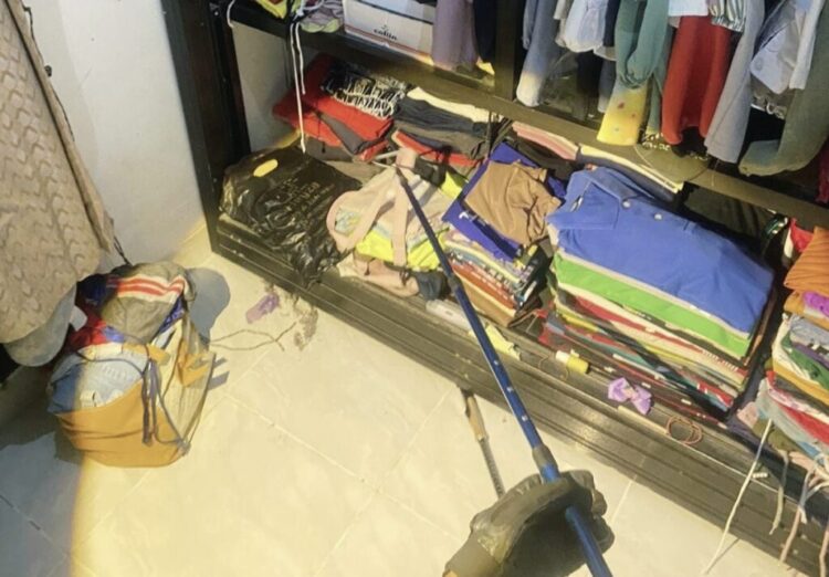 Masuk Lemari Pakaian, Ular Kobra Bikin Panik Warga Gang Kutai Gunung Elai