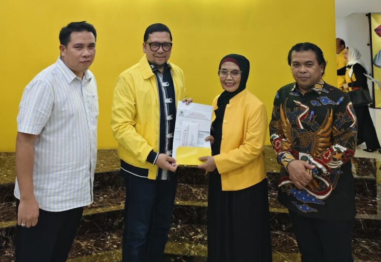 Neni – Agus Haris Terima Rekomendasi Golkar Maju di Pilkada Bontang