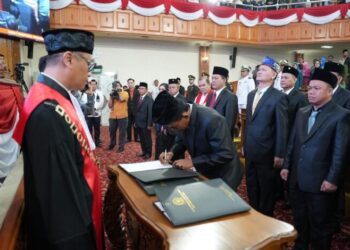 40 Anggota DPRD Kutim Priode 2024-2029 Resmi Dilantik, Jimmi Jabat Ketua Sementara