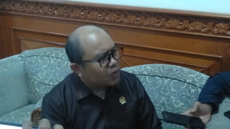 Novel Tyty Dorong Pemkab Ciptakan Regulasi Pengatur Harga Jual BBM Eceran