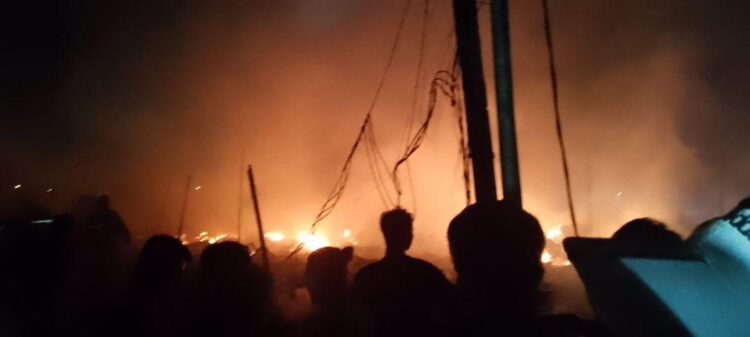 6 Bangunan Ludes Terbakar di RT 3 Selambai, Penyebab Masih Diselidiki