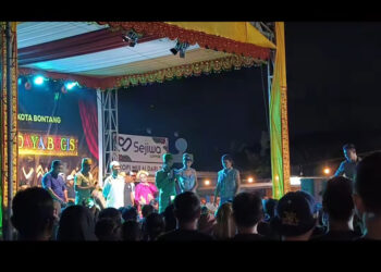 Berlangsung Meriah, Disdikbud Bontang Apresiasi Pagelaran Seni & Budaya Bugis