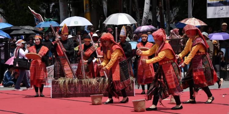 Disdikbud Bontang sukses gelar BCC dan Pawai Budaya 2024, Dipuji Artis Nasional