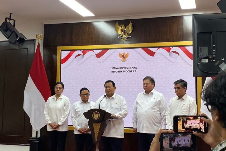 Prabowo Umumkan Upah Minimum 2025 Naik 6,5 Persen