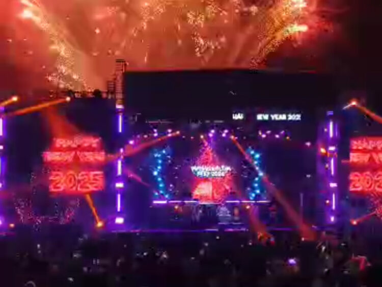 Pecah! Ribuan Warga Bontang Rayakan Tahun Baru di Pupuk Kaltim Fest 2024