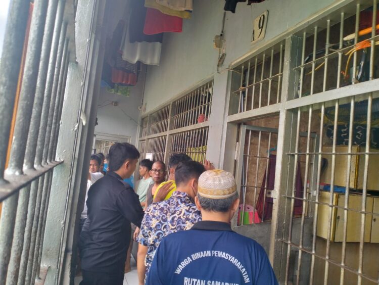 Cegah Gangguan Keamanan & Keterlibatan, Rutan Samarinda Geledah Kamar WBP