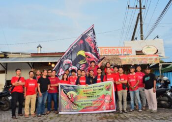 Tebar Kebahagiaan Ramadan, Big Reds Bontang Gelar Bakti Sosial di Panti Asuhan