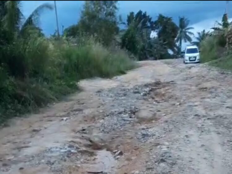 Jalan Kampung Timur Kanaan Butuh Perhatian, Warga Damba Pembangunan Infrastruktur