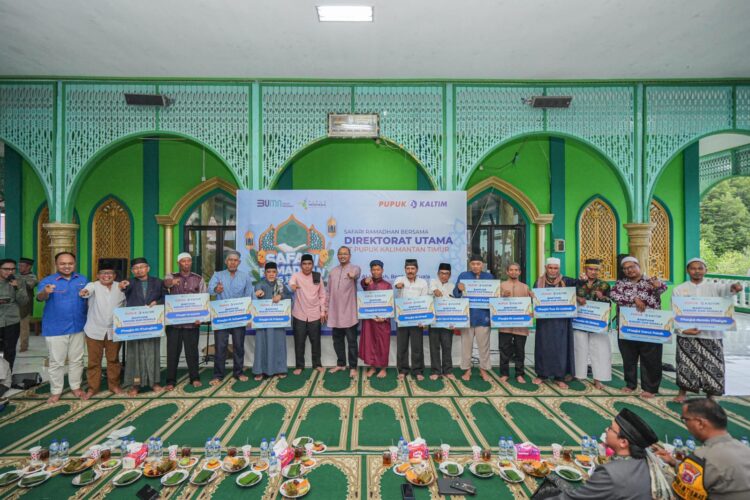 Safari Ramadan ke Masjid & Musala di Bontang, Pupuk Kaltim Salurkan Bantuan Rp280 Juta 