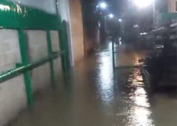 Waduh, Proyek Trotoar Sendawar Diduga Malah Sebabkan Banjir