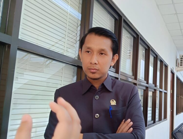 Rapat Kerja, Komisi A Minta Naskah Akademik Rapeda Kesehatan Diubah 