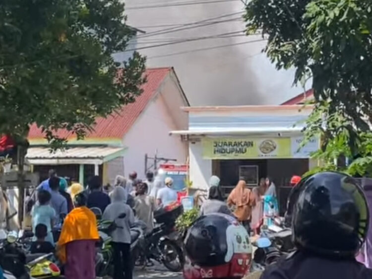 Kebakaran di Telihan, Damkar Sempat Terkendala Akses Jalan