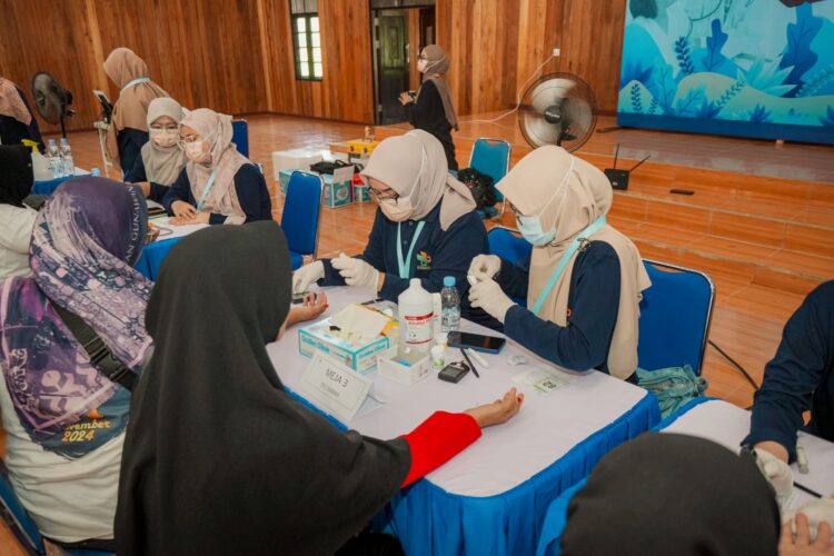 Dekatkan Layanan Kesehatan, Pupuk Kaltim Gelar Pemeriksaan Gratis Bagi Masyarakat Sekitar Perusahaan