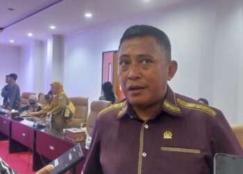 Sahib Desak PUPRK Tindak Kontraktor Pemasang Bollard Jalan Ahmad Yani