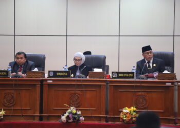 DPRD Bontang Gelar Paripurna, Neni Paparkan Raperda RPJMD dan Raperda Retribusi Daerah
