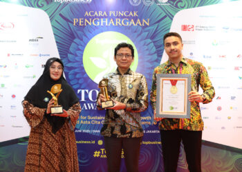 Badak LNG Pertahankan Penghargaan Tertinggi di Top CSR Awards 2025