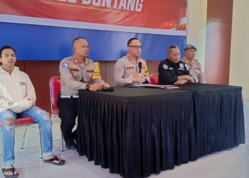 Polantas yang Tersulut Emosi Saat Hentikan Sopir Pickup di Rawin Dihukum Push-Up