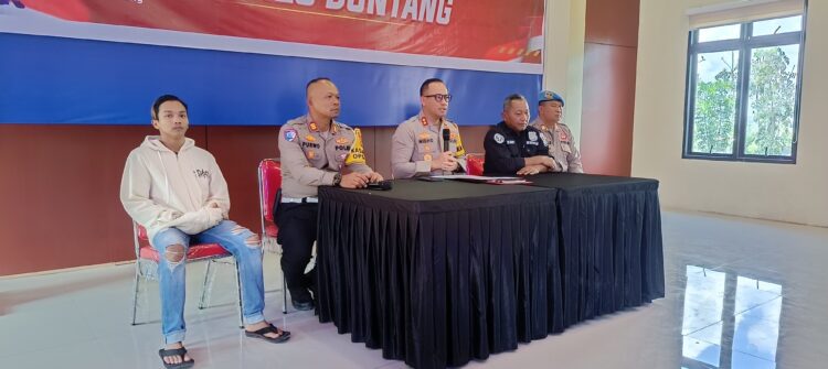 Polantas yang Tersulut Emosi Saat Hentikan Sopir Pickup di Rawin Dihukum Push-Up