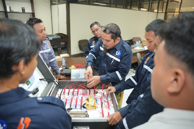 Dukung Percepatan Transisi Energi, Pupuk Kaltim Bekali Masyarakat Keterampilan Konversi Motor Listrik