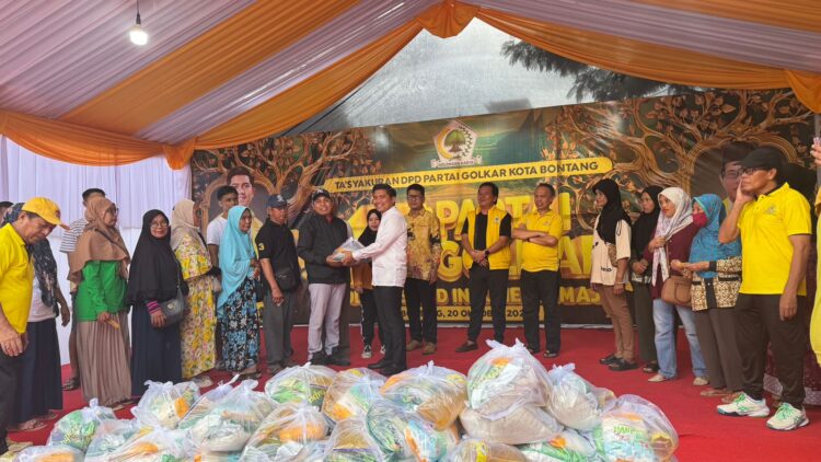 Momen HUT ke-61, Golkar Bontang Bagi 2000 Paket Sembako