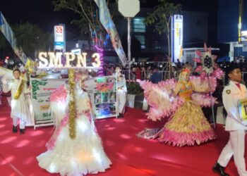 Kostum Daur Ulang SMPN 3 Bontang Curi Perhatian di BCC 2025, 100% Produksi Sendiri