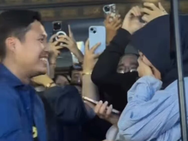 Viral Bikin Baper, Warga Bontang Lamar Cewek Saat Nadhif Tampil di Equator