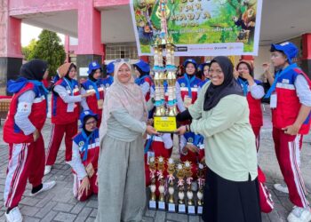 Cerita Semangatnya Usai PMR SMPN 2 Bontang Raih Juara Umum di Temu PMR Madya 2025