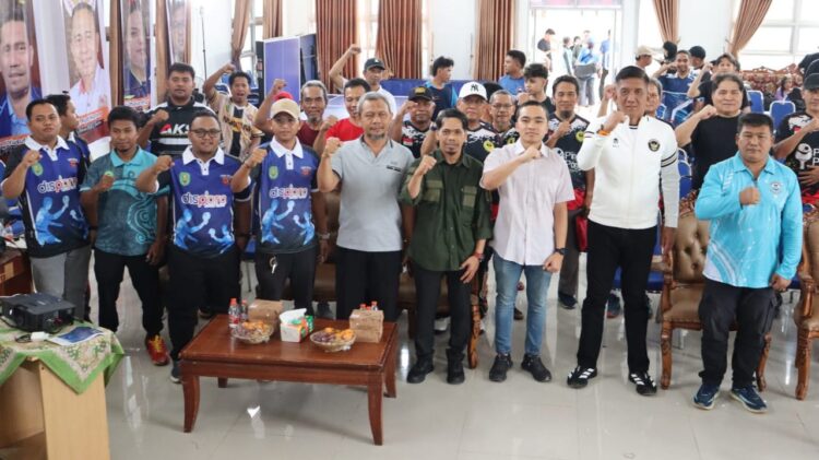 Kadispora Buka Kejuaraan Tenis Bupati Cup Kutim 2020