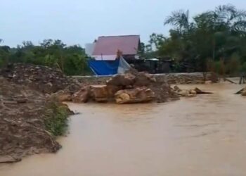 RT 01 Kanaan Terendam Banjir, Warga Harap Proyek Drainase Segera Diselesaikan