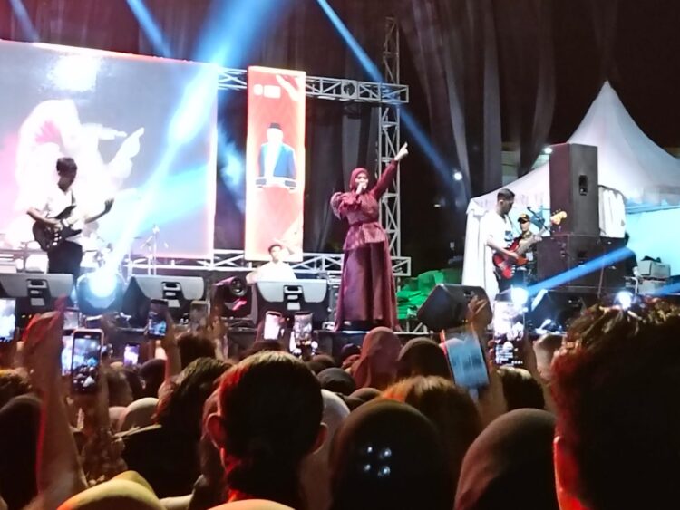 Pecah! Selfi Yamma Sukses Hibur Ribuan Warga Bontang di Panggung KKSS