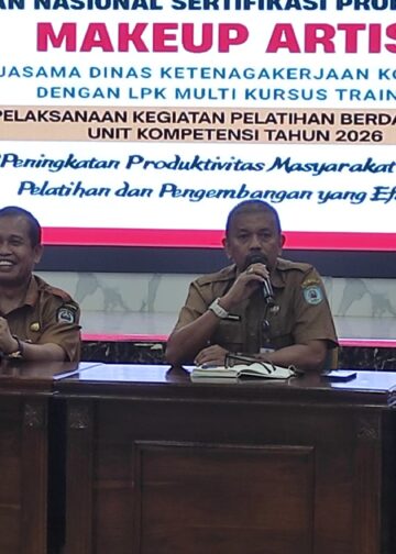 Disnaker Bontang Dorong Peserta Pelatihan MUA Jadi Wirausaha Mandiri