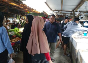 Jelang Ramadan di Bontang, Warga Mulai Padati Pasar Tradisional