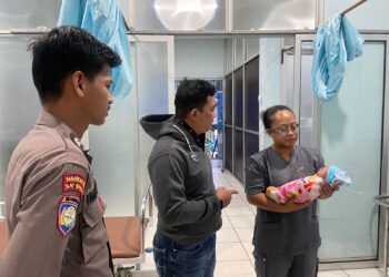 Sehat, Bayi yang Ditemukan di Muara Badak Masih Dirawat di Puskesmas Sungai Siring