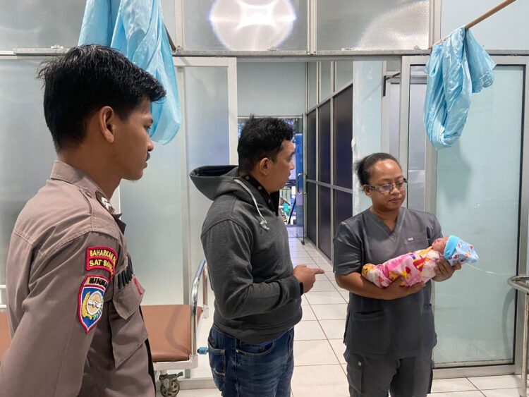 Sehat, Bayi yang Ditemukan di Muara Badak Masih Dirawat di Puskesmas Sungai Siring