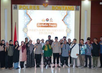 Buka Puasa Bersama Jurnalis, Kapolres Bontang Ajak Kolaborasi Jaga Kamtibmas