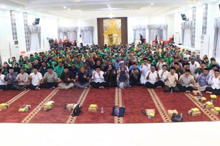 Buka Puasa Bersama Ojol, Pemkot Bontang Janji Siapkan Shelter dan Bantuan Jas Hujan