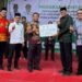Wawali Agus Haris Ajak Gencarkan Bayar Zakat Saat Penyerahan Bantuan Guru Ngaji