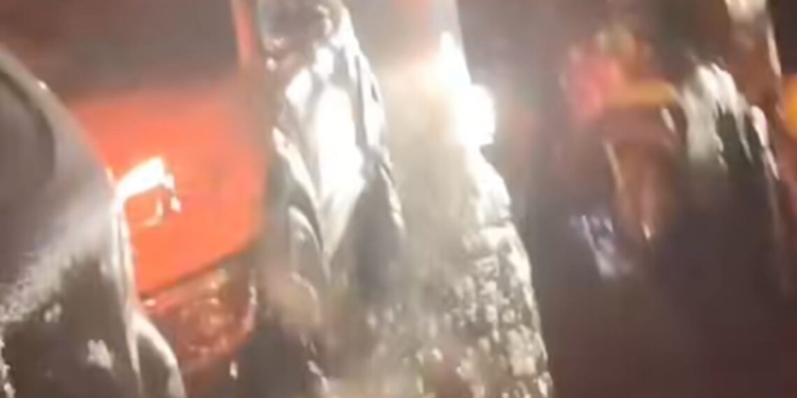 Banjir Tanah Datar Mulai Surut, Lalu Lintas Poros SMR – BON Berangsur Normal