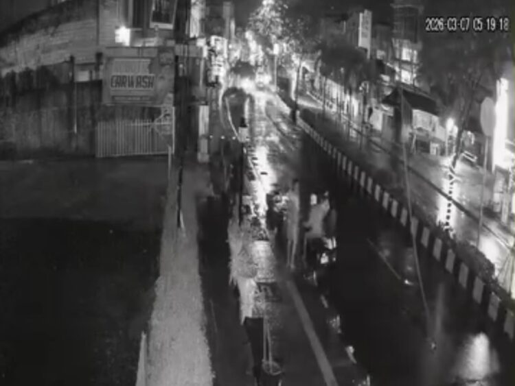 Diduga Habis Mabuk, Viral Sekelompok Pemuda Pecahkan Botol di Jalan Ahmad Yani