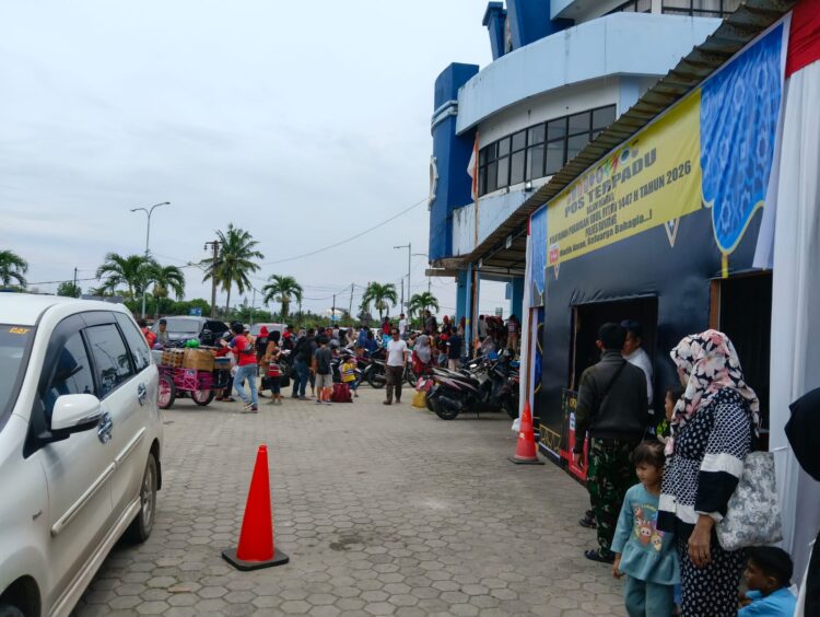 Urai Penumpukan Penumpang, Proses Check In di Pelabuhan Loktuan Dipercepat