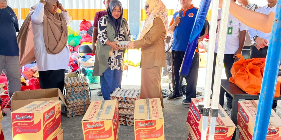 Pastikan Bantuan & Hunian Sementara, Neni Tinjau Korban Kebakaran Berebas Tengah