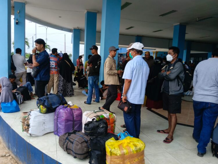 Puncak Arus Balik, Ribuan Penumpang Tiba di Pelabuhan Loktuan Bontang