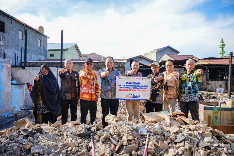 Dukung Pemulihan Pasca Bencana, PKT Proaktif Salurkan Rp100 Juta Bagi Korban Kebakaran Berebas Tengah