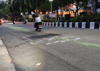 Jalan Amblas Dekat Plaza Bontang Sudah Ditambal
