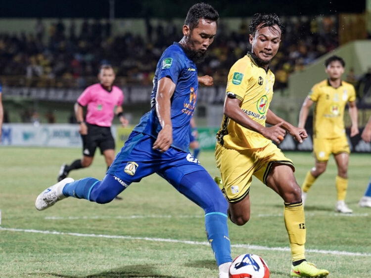 Kebobolan di Penghujung Laga, Persiba Imbang Lawan Barito Putra